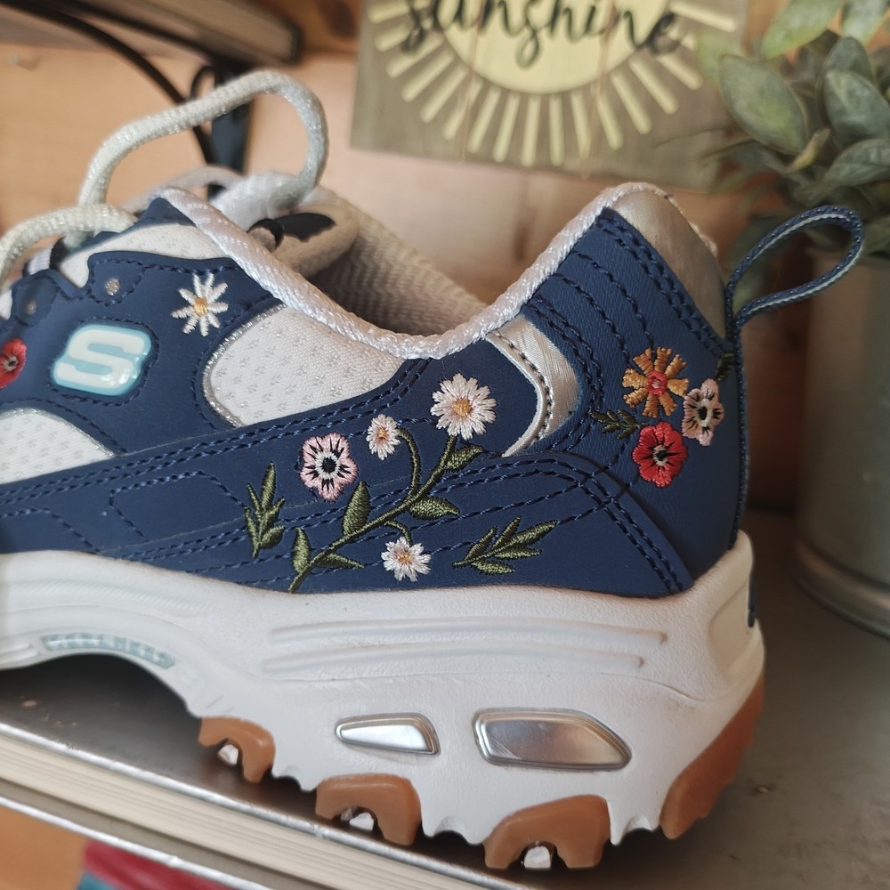SKECHERS D'Lites Women's Navy White Floral Lace-Up Sneakers Memory Foam US 6.5 - Picture 2 of 8